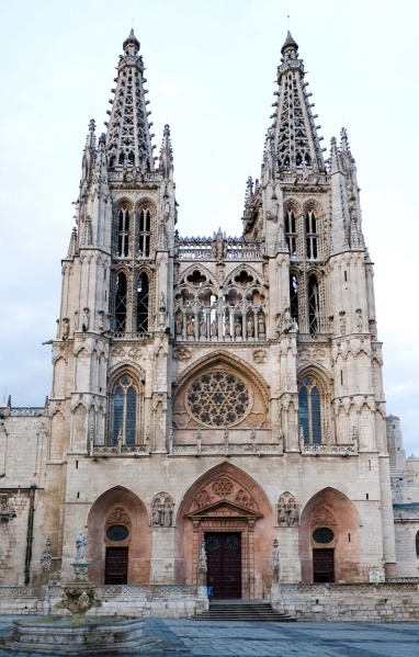 Imagen:Catedral de Burgos.jpg